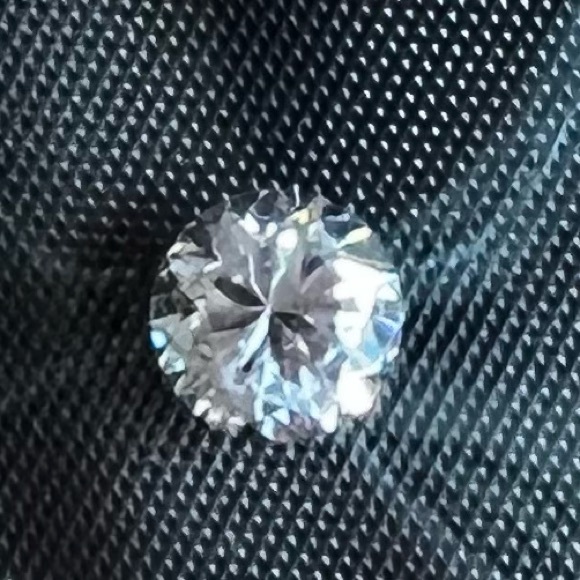 Vintage 1990’s Lindenwold’s CZ (cubic zirconia) one carat gemstone - Picture 4 of 7